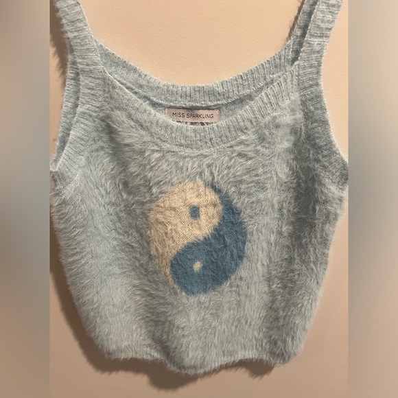NWOT Miss Sparkling Blue Yin Yang Knit Fuzzy Sweater Tank - Picture 1 of 6